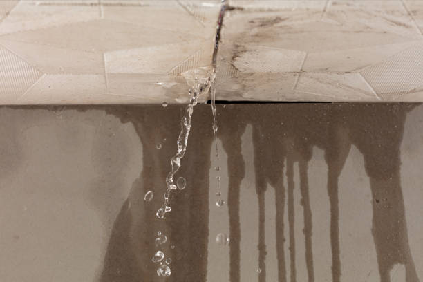 Professional Commercial Water Damage Restoration technician working in Buffalo Valley, TN